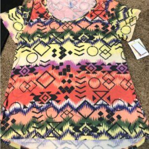 LuLaRoe Classic Tee - Size Large - NWT